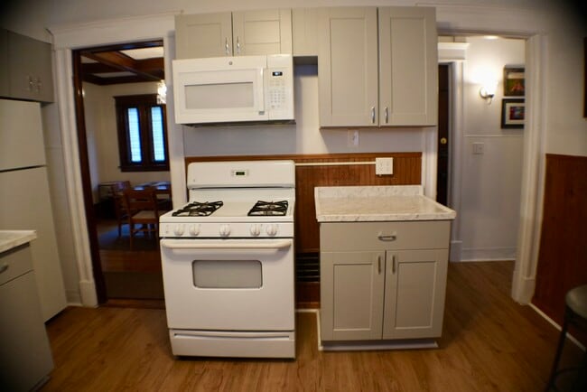 Photo - 41 Manchester Pl Unit 41 Manchester