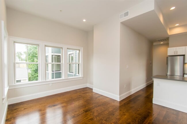 Photo - 126 Columbia St Unit 3