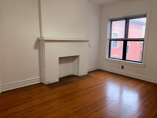 Photo - 3722 N Sheffield Ave Unit 3S