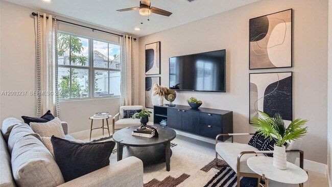 Photo - 135 SW 171st Ln