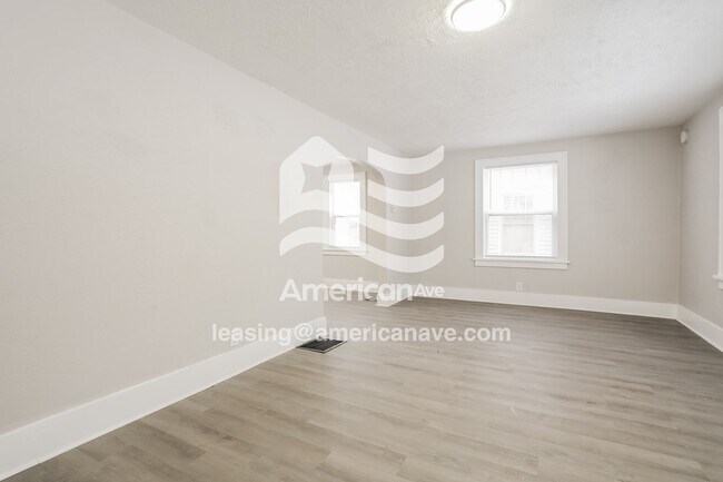 Photo - 1108 Diamond Ave