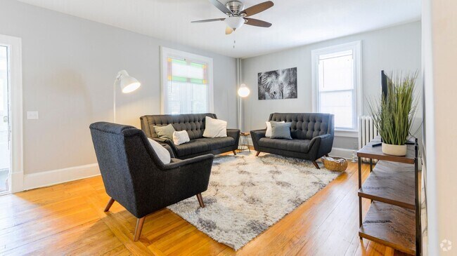 Building Photo - 2837-2837 Williams Ave SE Unit 2835 Williams Ave SE Rental