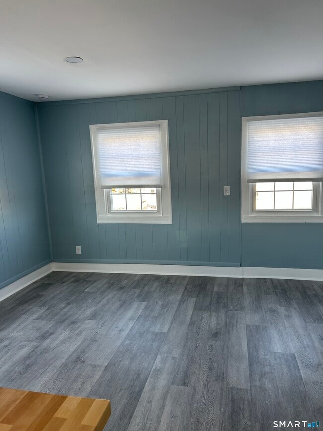 Photo - 2324 Post Rd