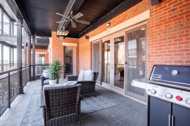 Photo - 70 Railroad Pl Unit APT 405