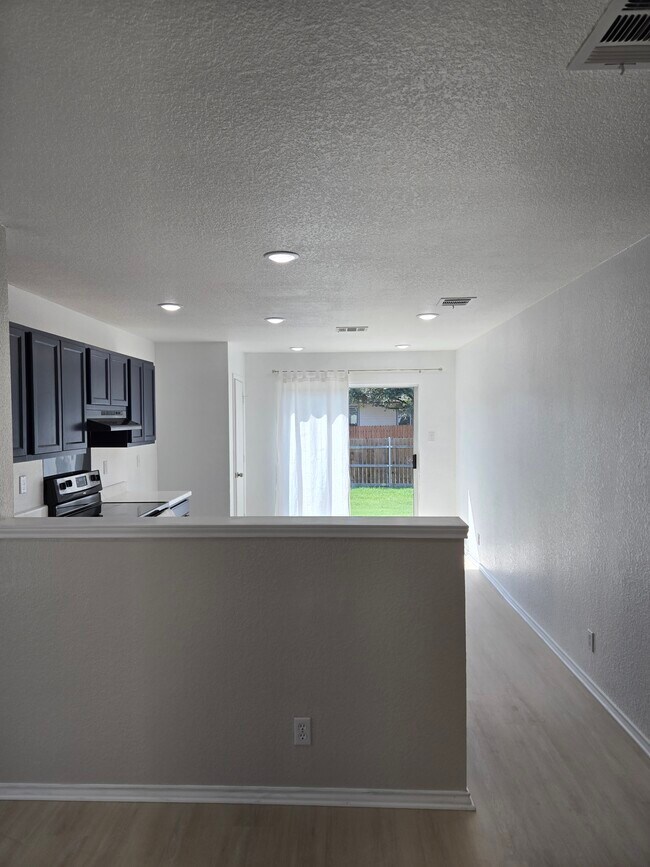 Photo - 212 Capistrano Dr