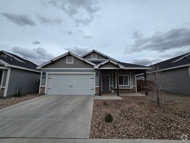 Building Photo - Spacious 4BR House in Phoenix