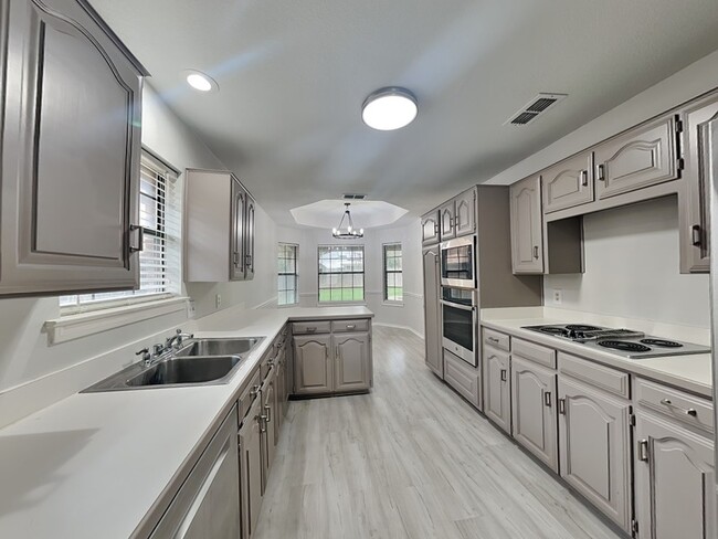 Photo - 4912 Barberry Dr