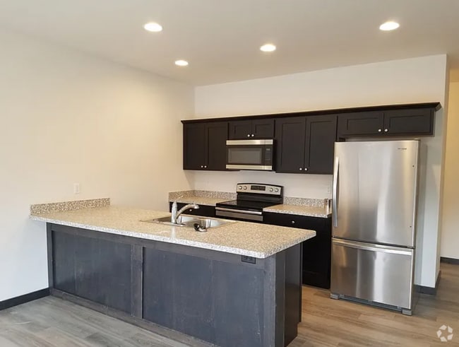 Building Photo - 1510 Butler Creek Ave Unit 1510 Butler Creek- D Rental