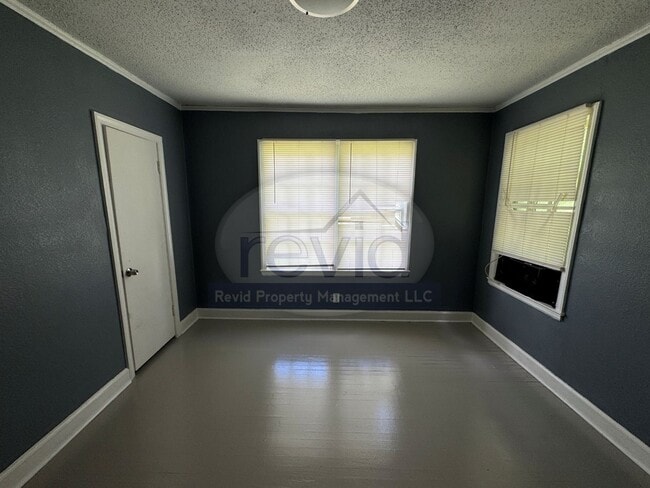 Building Photo - 322 Hodges St Unit 322