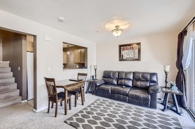 Photo - 1601 Great Western Dr