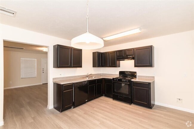 Building Photo - 5307 Rio Sabinas St Rental