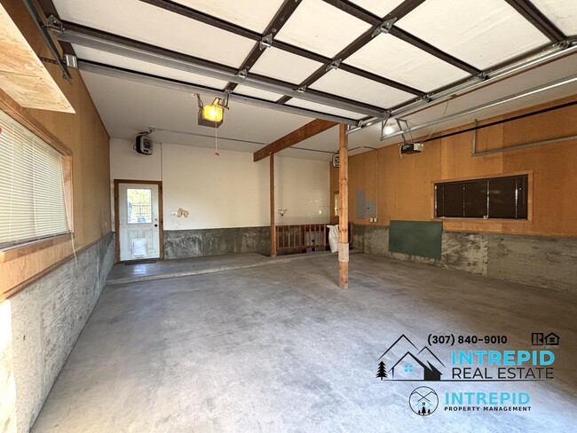 Photo - 116 Buckaroo Cir