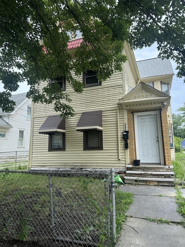 Building Photo - 3295 W 54th St Rental