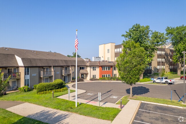 Building Photo - Oasis Manor - Senior Housing Apartments