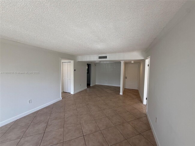 Photo - 10875 SW 112th Ave Unit 208