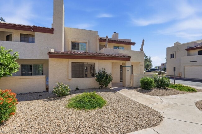 Photo - Two Bedrooms! 1 Car Garage!