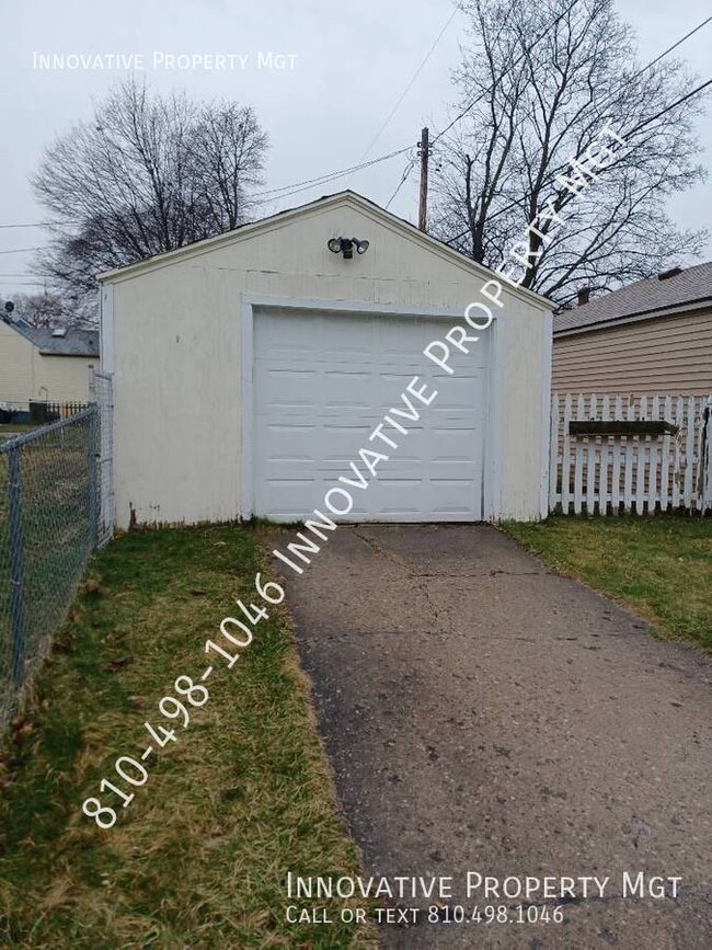 Photo - 2413 Mountain Ave