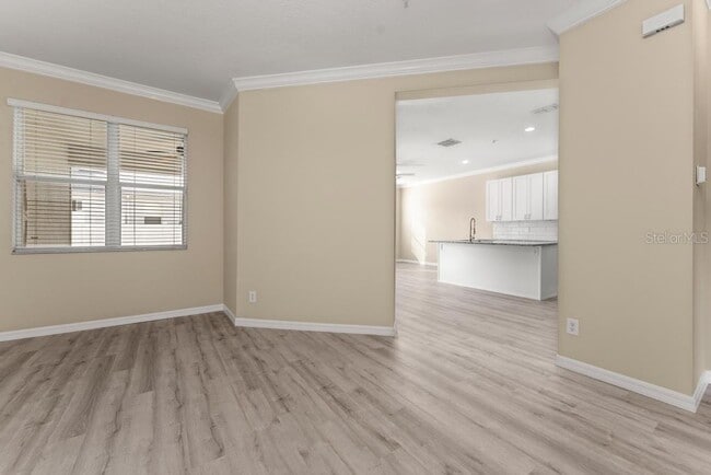 Photo - 868 Stonechase Ln