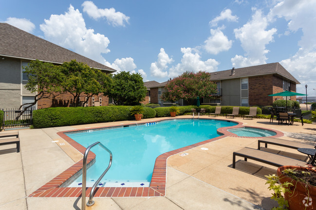 Greenacres Village - Greenacres Village Apartments