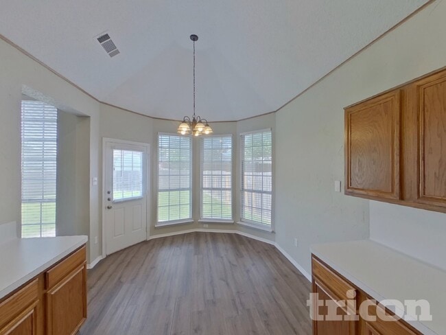 230 Jennifer Ln
