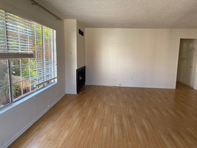 Photo - 117 Catamaran St Unit 4