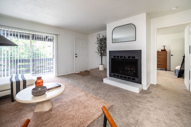 ReNew on Ridgewood Apartments