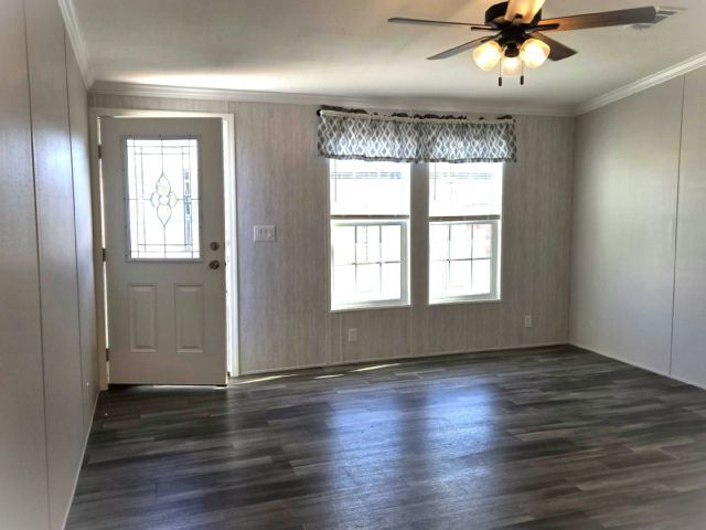 Photo - 5611 Bayshore Rd