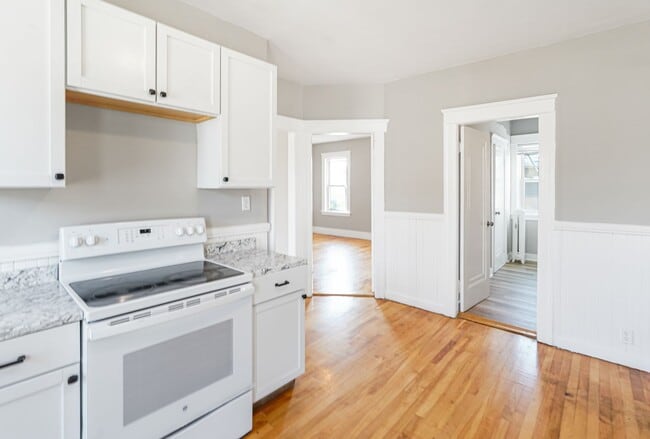 Photo - 131 Providence St Unit 3
