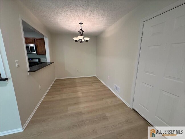 7 Sheffield Ct