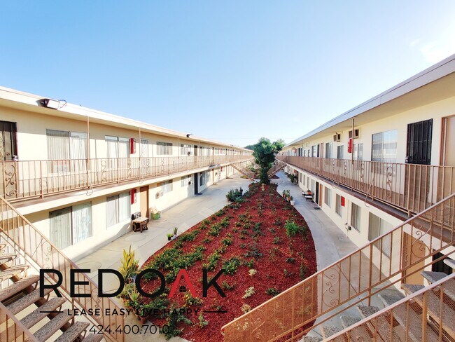 Photo - Delightful One Bedroom with Spacious Rooms... Unit 69