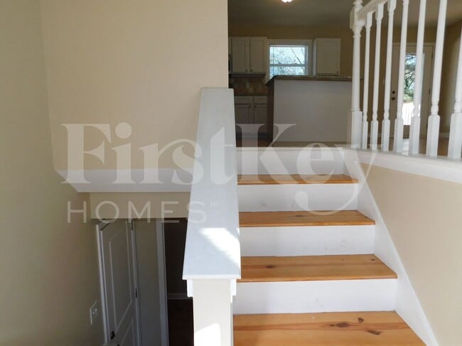 Photo - 2432 Northbrook Rd