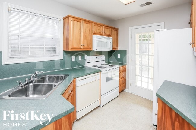 Photo - 1026 Wyndham Ln