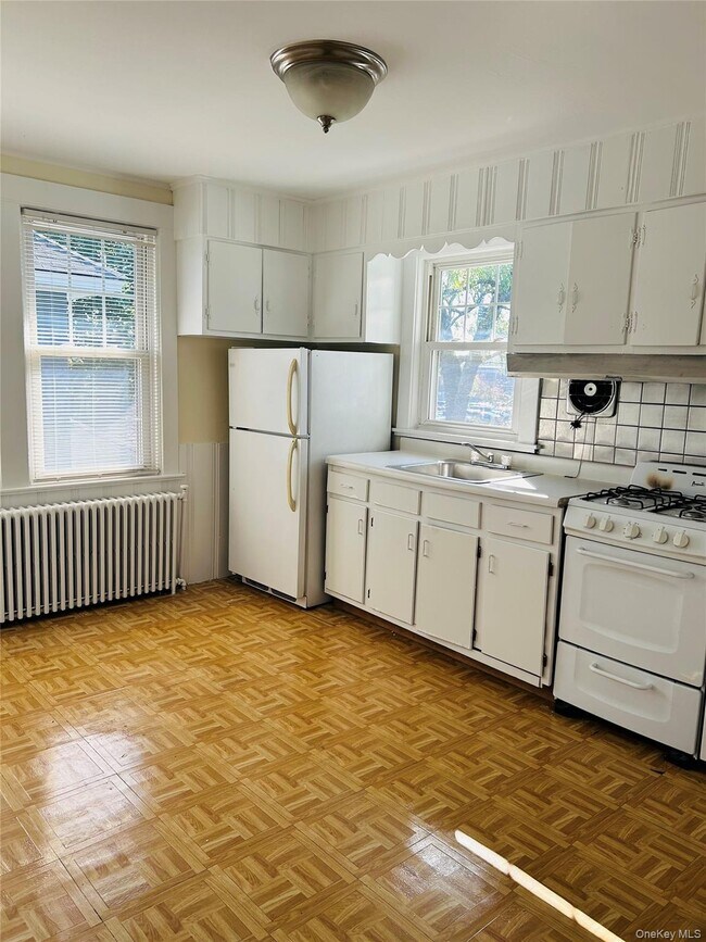Photo - 38 Totten Pl Unit 2