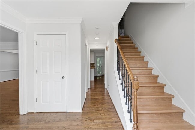 Photo - 620 Brook Landing Ct