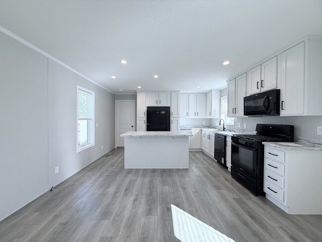 Photo - 29649 Cambridge Ct