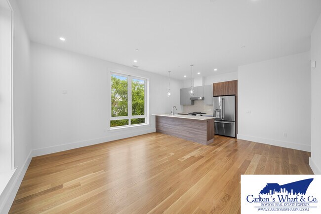 Building Photo - 218 Old Colony Ave Unit 307