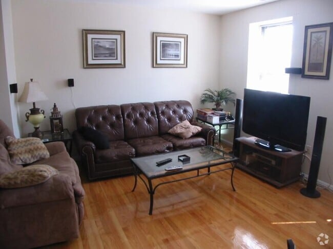 Building Photo - 3.0 bedroom in Cambridge Massachusetts 02140 Unit U1 Rental