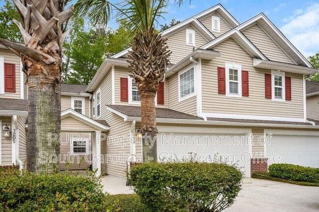 Building Photo - 5150 Trump St