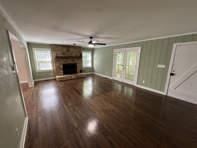 Photo - 219 Larkfield Rd