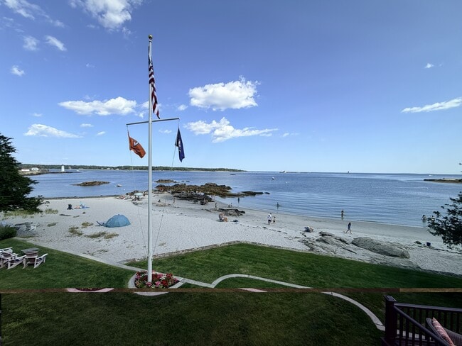 Frente a la playa - 106 Beach Hill Rd