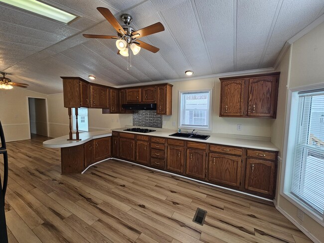 Photo - 158 Country Rd