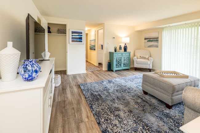 Windsor House Apartments