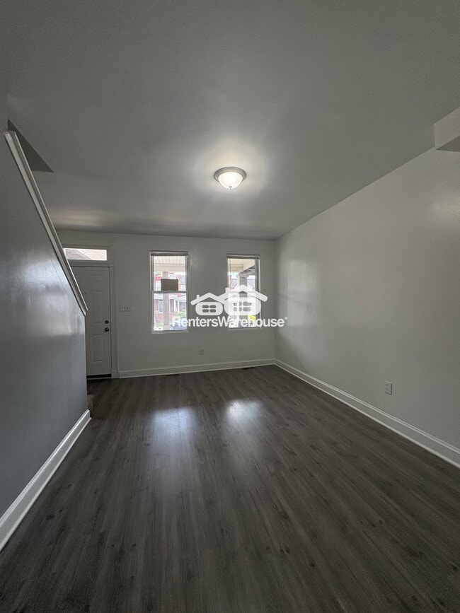 Photo - 2586 Edmondson Ave