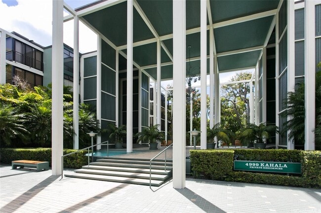 Photo - 4999 Kahala Ave Unidad one bedroom with bath