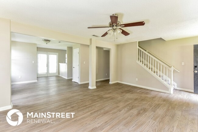 Photo - 3340 Glen Hollow Dr