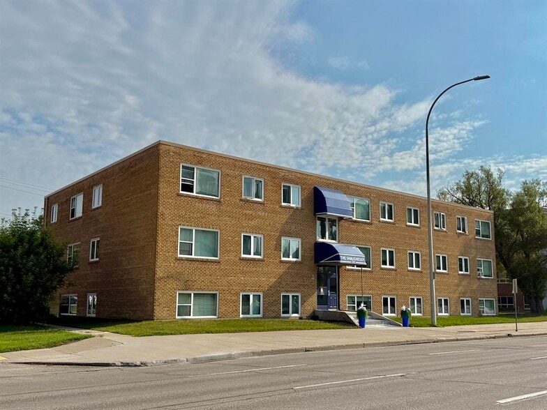 2371 Portage