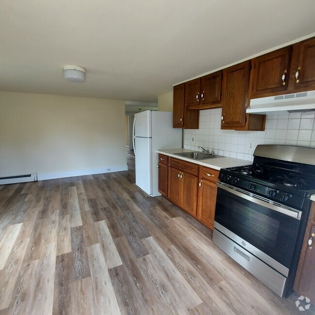 Building Photo - 665 Sayre Ave Unit B Rental