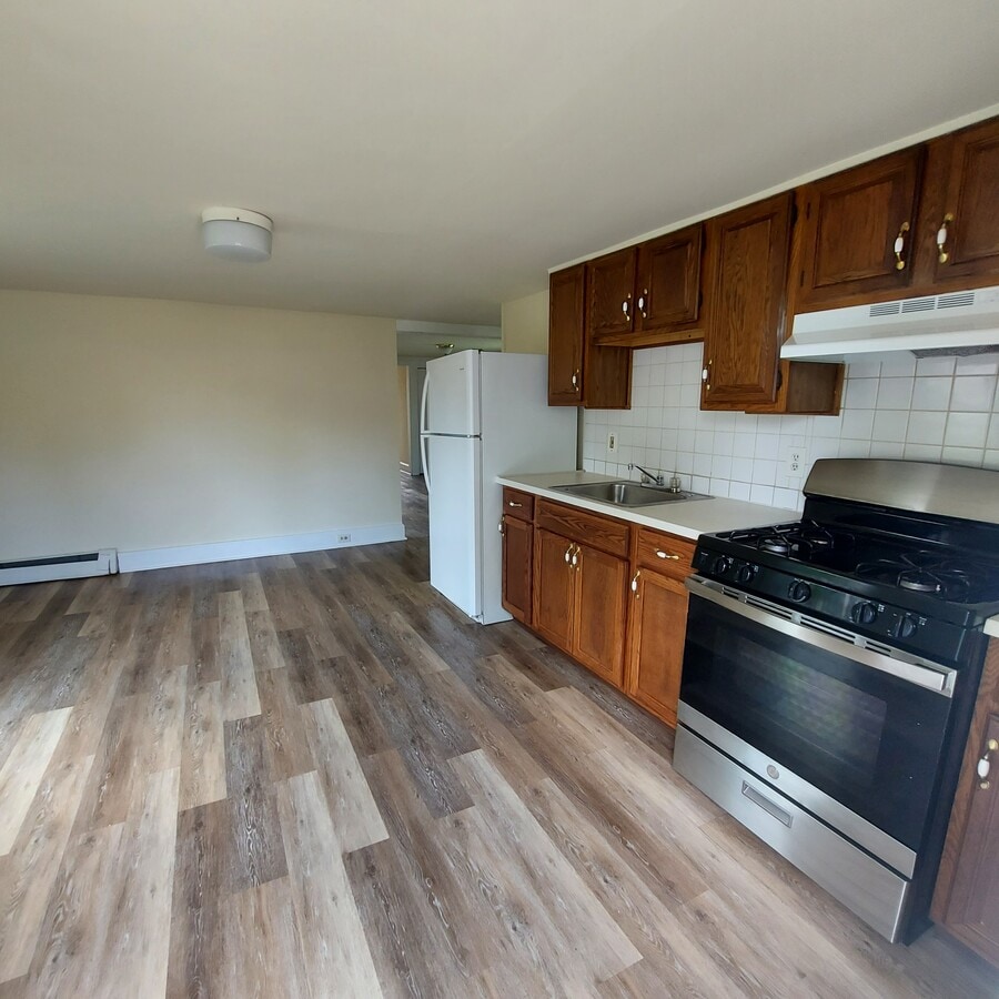 Photo - 665 Sayre Ave Condo Unit B