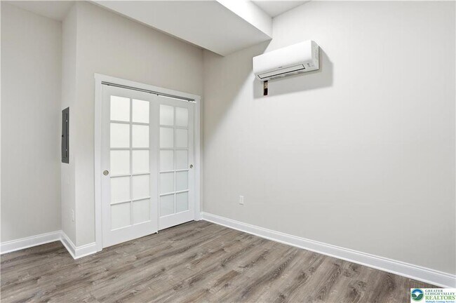 Photo - 109 S Centre St Unit 4