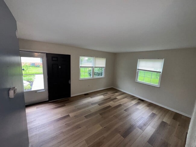 Photo - 1303 Lowland Ct